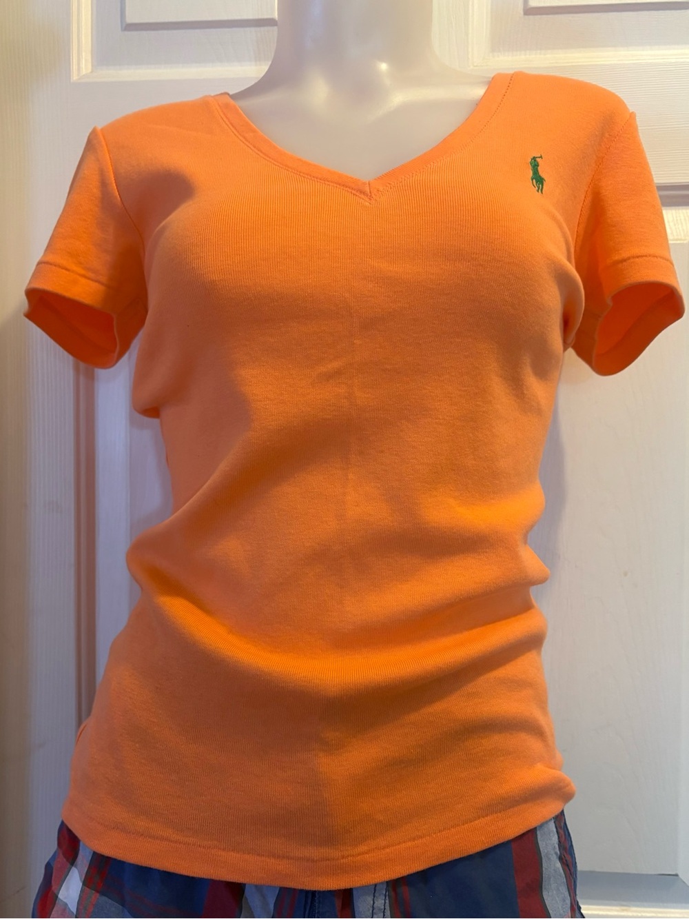 Ralph Lauren Women’s Orange V-Neck Short Sleeve Tee, Sz M, fits smaller.